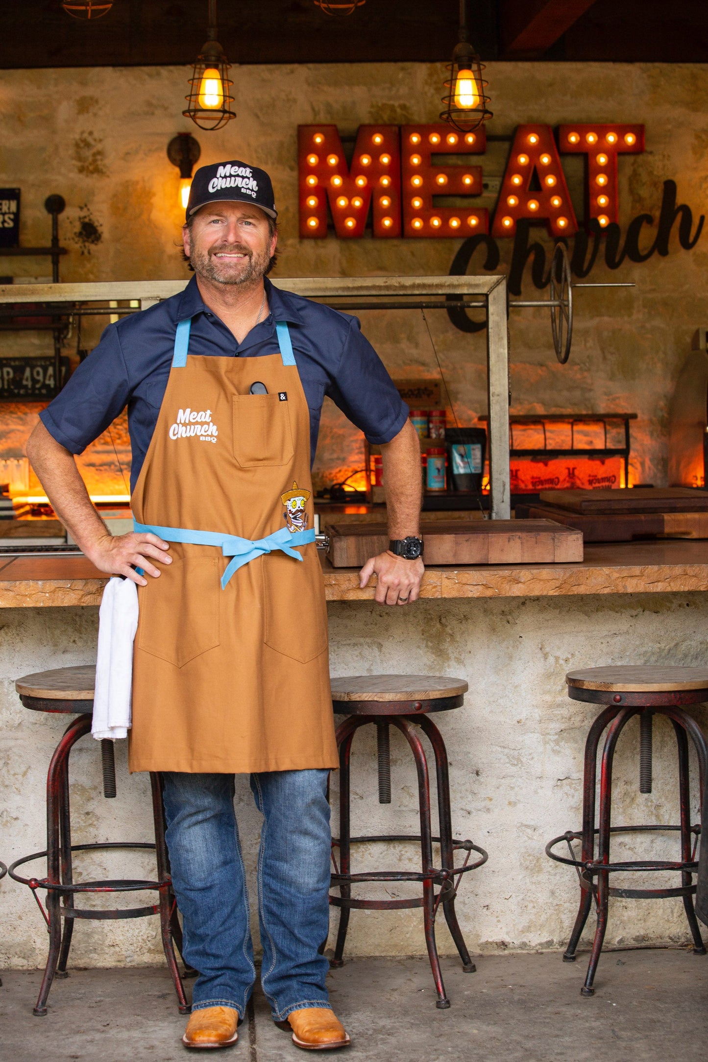 hedley-and-bennett-meat-church-apron-duck-tan-u3 image_912805a7-8b3f-48b2-8698-64cb1afdc18a.jpg